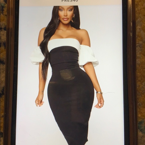 Fashion Nova Dresses & Skirts - Cute of the Shoulder mini dress Fashion Nova Dresses & Skirts - Cute of the Shoulder mini dress